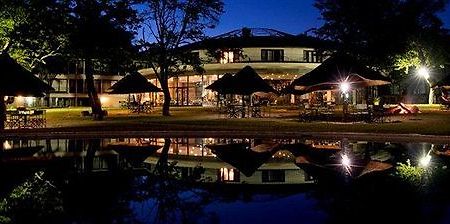 Hwange Safari Lodge Dete Luaran gambar